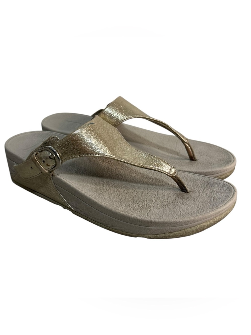 FitFlop Lulu Leather Toe Post Sandals Women’s 6 Gold Comfort Flip Flops